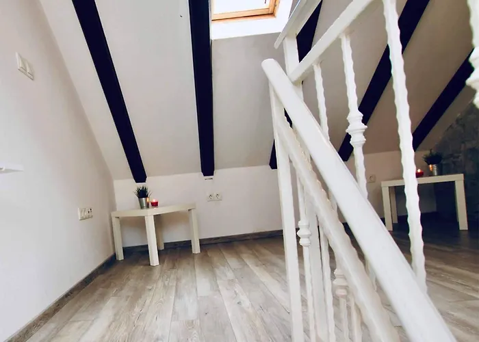 Dalmatian White Shell Apartment- Two Bedroom * Kaštela