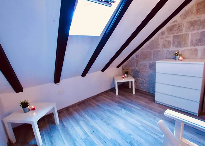 Apartman Dalmatian White Shell Apartment- Two Bedroom